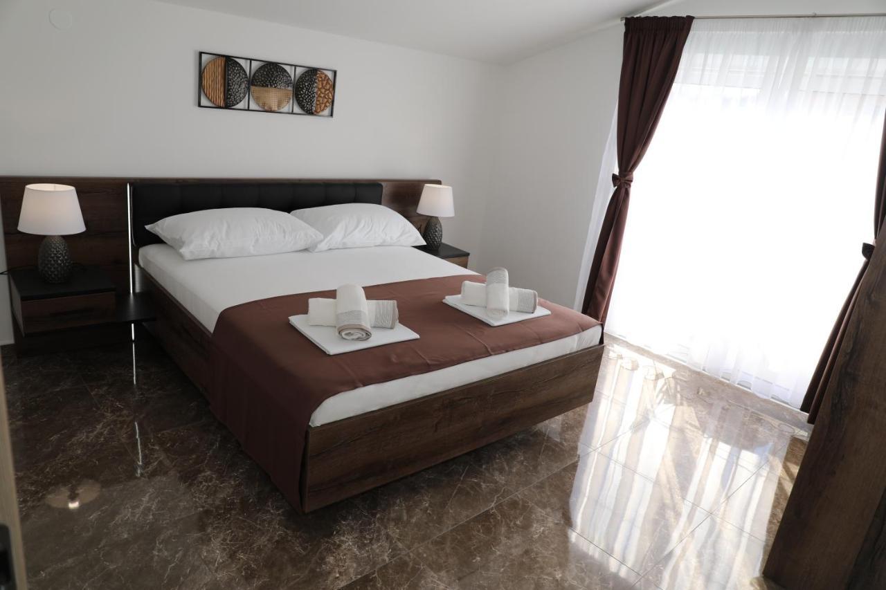 Apartmani Delac Vodice Exterior foto