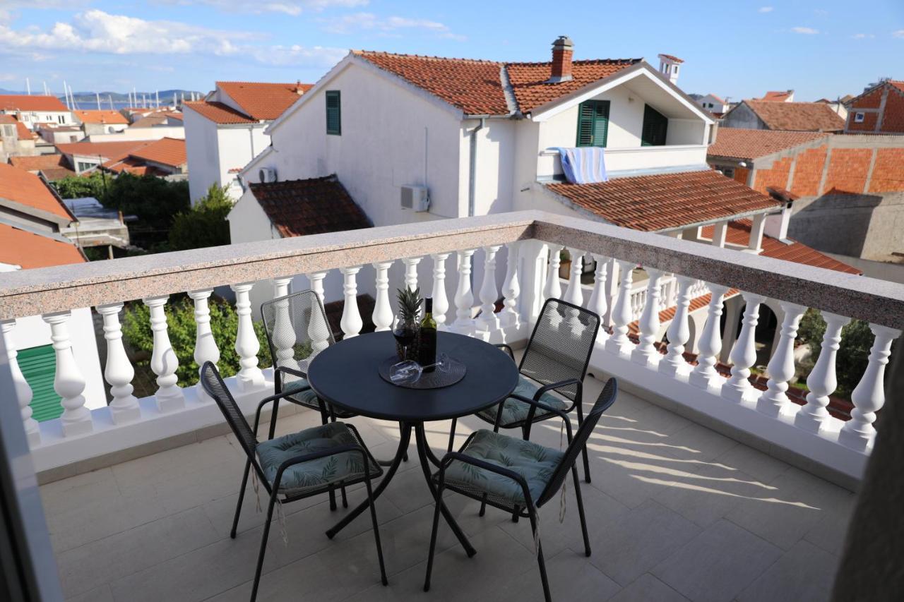 Apartmani Delac Vodice Exterior foto