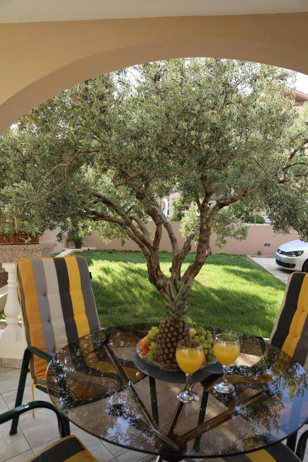 Apartmani Delac Vodice Exterior foto