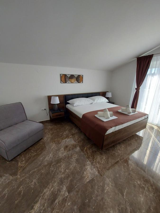 Apartmani Delac Vodice Exterior foto